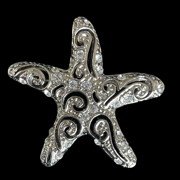 Vintage Star Fish Brooch Silver Tone Enamel & Clear Rhinestone Crystals - Picture 1 of 6
